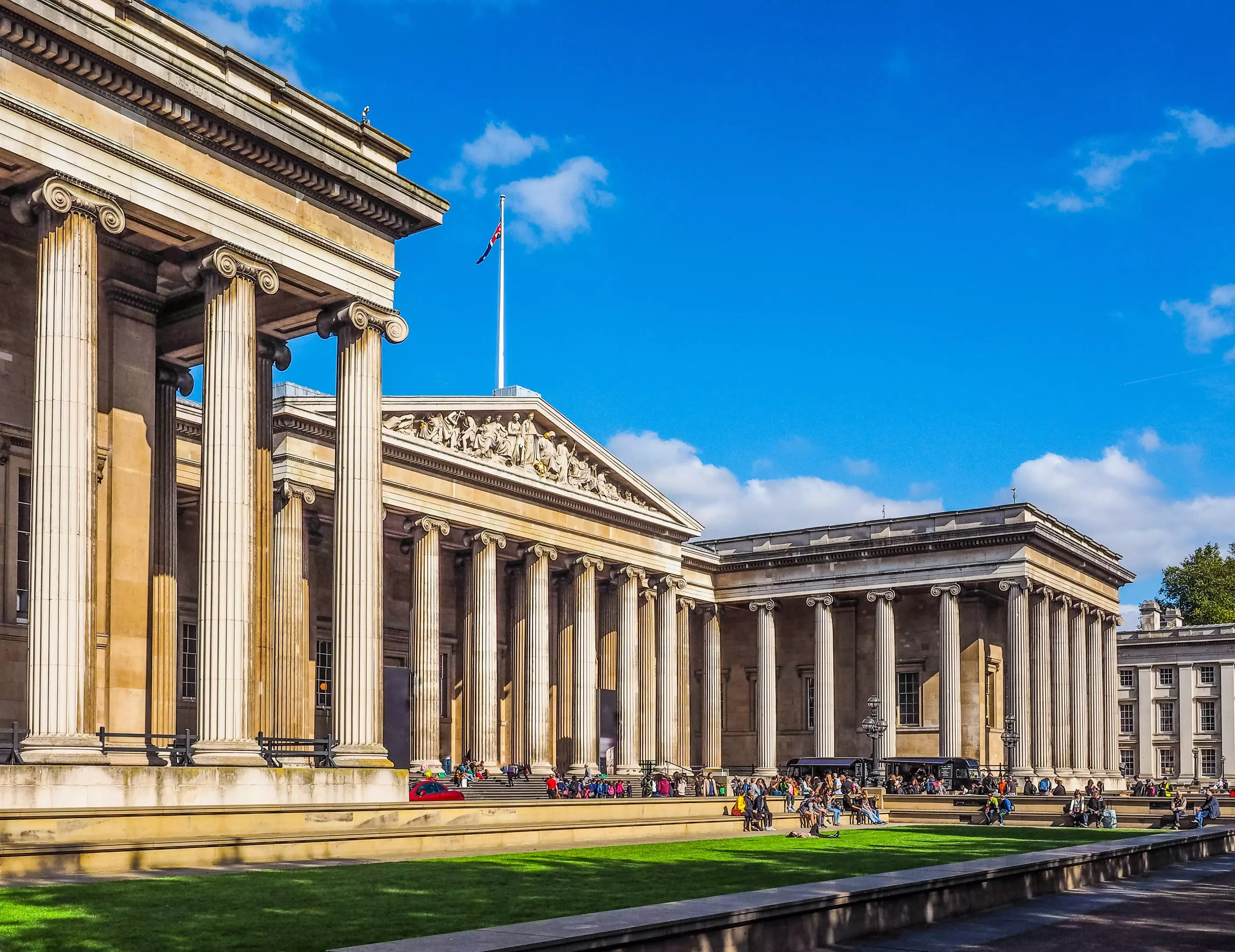 A daytime photo of the entrance to the British Museum